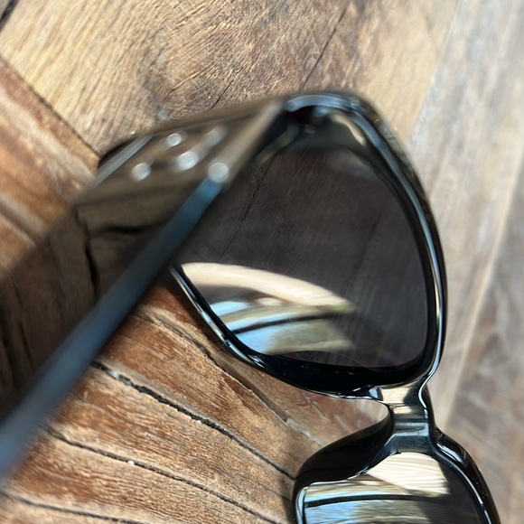 CHANEL SUNGLASSES 5115 - Picture 8 of 10